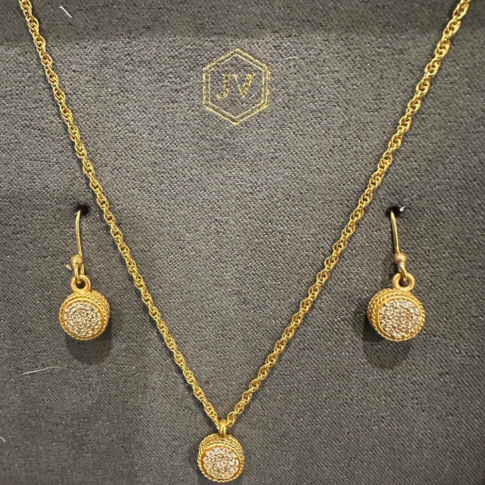 NWT Julie Vos gift set